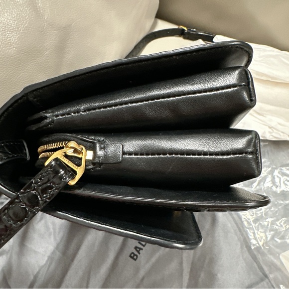 Balenciaga small B. crossbody bag - Picture 6 of 16